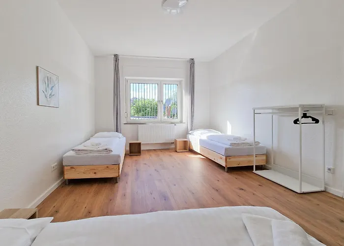 Tolstov House - Stadthaus - 10 Schlafzimmer *